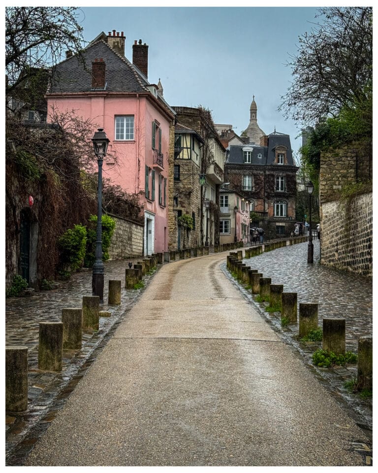 Rainy scene from Montmartre