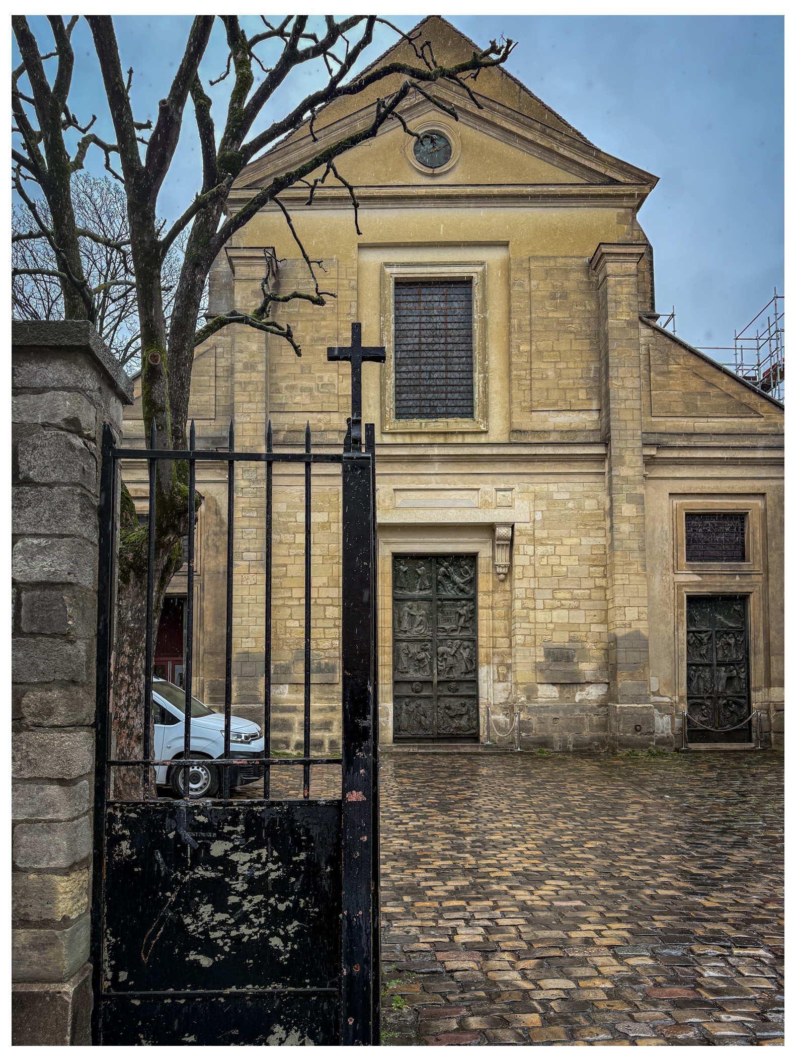 The Church of Saint-Pierre de Montmartre