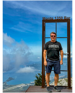 High above at the Monte 1350 Bar.
